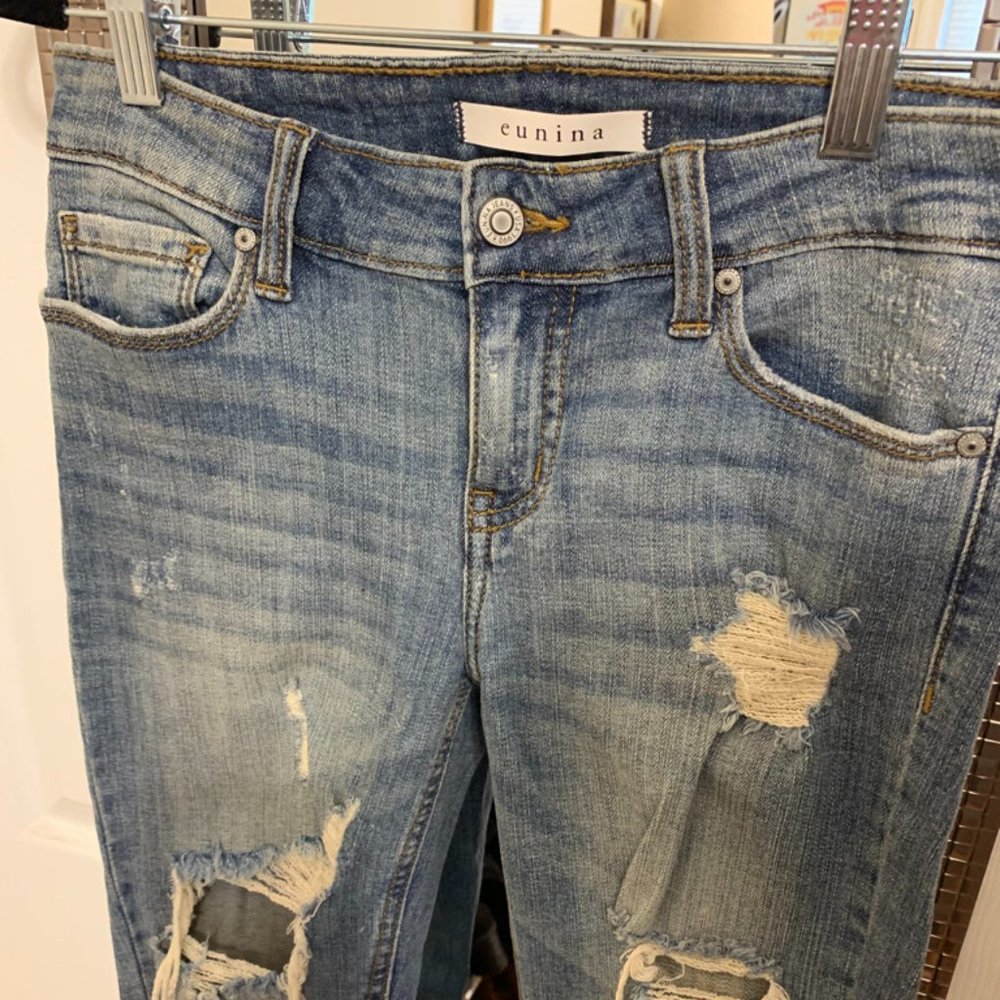 Mid Rise Ripped Jeans - Picture 4 of 6